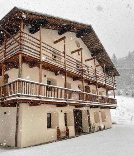 FORESCH HUS CHAMBRES D'HOTES in Gressoney-Saint-Jean