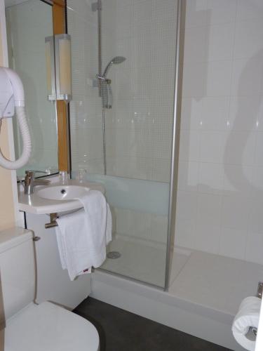 ibis Cambrai - image 7
