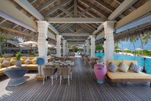 Restaurant, Cora Cora Maldives - Premium All-Inclusive Resort in Raa Atoll