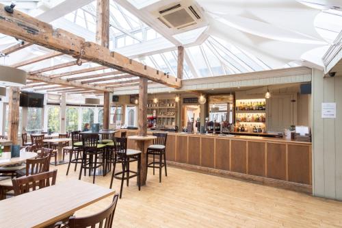 Pub/Lounge, Ardencote in Claverdon