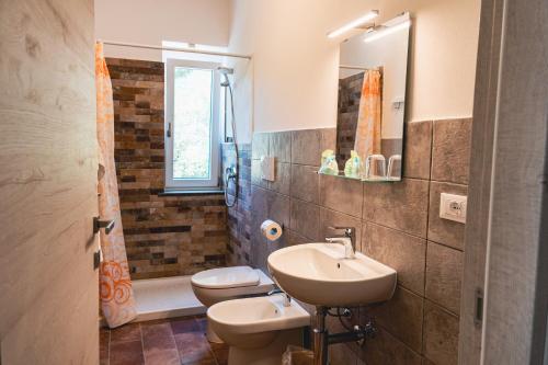 Two-Bedroom Holiday Home image 3