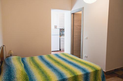 One-Bedroom Apartment image 8