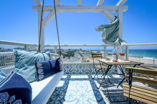 Authentic Beachfront Apartment by Sea N' Rent