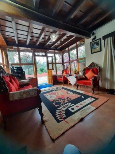 Sardar Bahadur's Heritage Bungalow Estate Stay