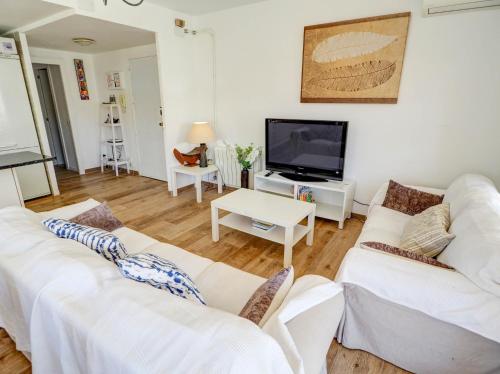 Clarimar Beach Apartment by Hello Homes Sitges - image 4