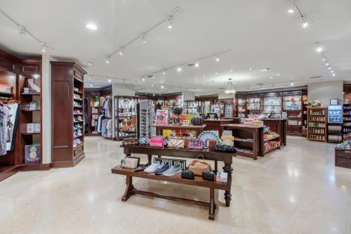 Omni Rancho Las Palmas Resort & Spa Omni Rancho Las Palmas Resort & Spa