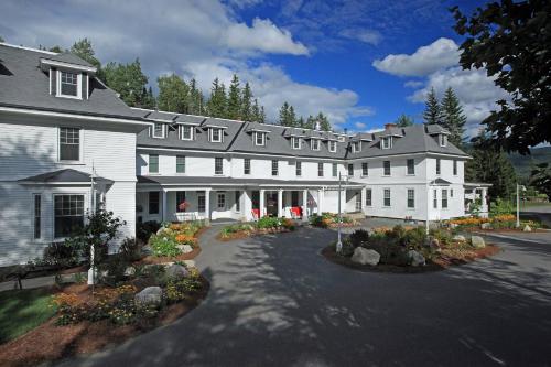 Accommodation in Bretton Woods