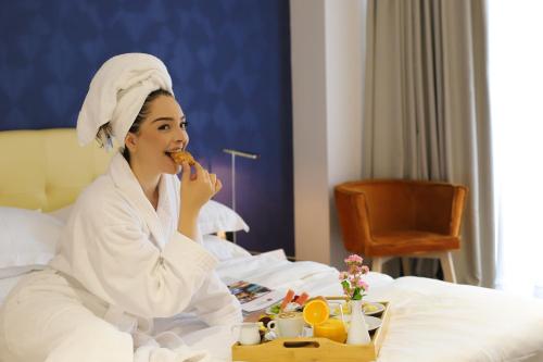 Best Western Premier Ark Hotel - main image