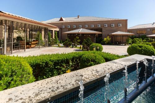 La Defense Hotel Yerevan — hotel in 300/1 Tichina St, Yerevan AM, 0065
