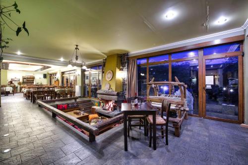 設施, Hotel Teloneio in 格菲拉普拉卡