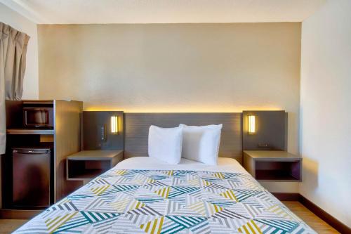 Motel 6-Vallejo CA - Six Flags West - image 9