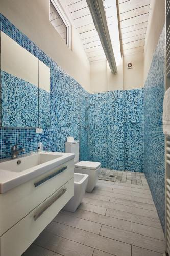 Bathroom, CARLOTTA FIERA SUITE in San Donato