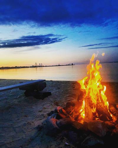 Beach House Lakeside Cottages in Mackinaw City, USA