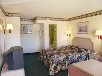 1 queen bed