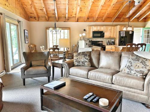 Esther Mountain Chalet in Wilmington