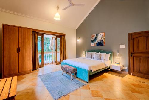 SaffronStays Windermere, Lonavala - luxury villa with heated pool, projector room and indoor games