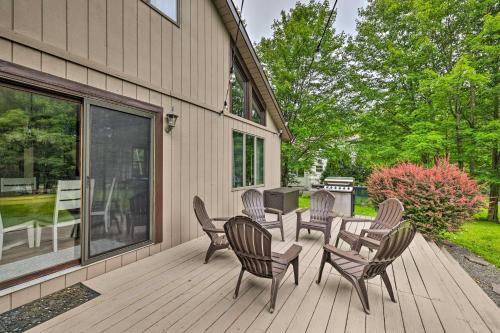 Family-Friendly Poconos Escape with Fire Pit! in Albrightsville, USA