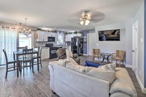 Fort Wayne Getaway - Family and Pet Friendly! in Fort Wayne, USA