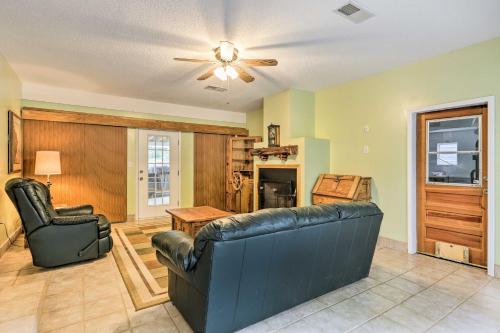 McDonough Getaway with Private Lake on 24 Acres in McDonough, USA