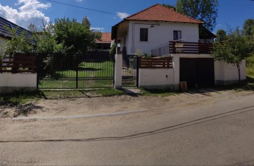 Texas House in Ghebani