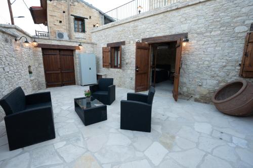 Erkély/terasz, Eidyllio Luxury Suites Omodos in Ómodosz