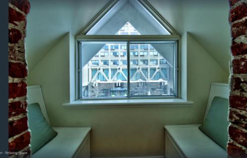 Superior Two-Bedroom Apartment image 10