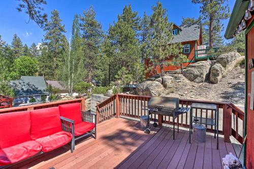 Cozy Big Bear Cabin with Decks - Walk to Lake!