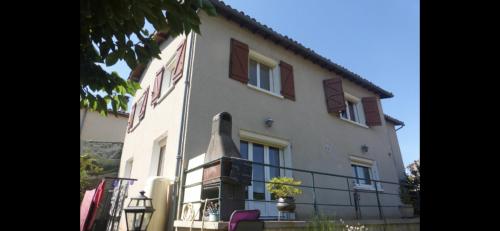 Vallée du Lot- maison avec vue incroyable gîte à louer Laroque-des-Arcs