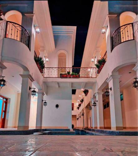 374795218 GRAN HOTEL VICTORIA