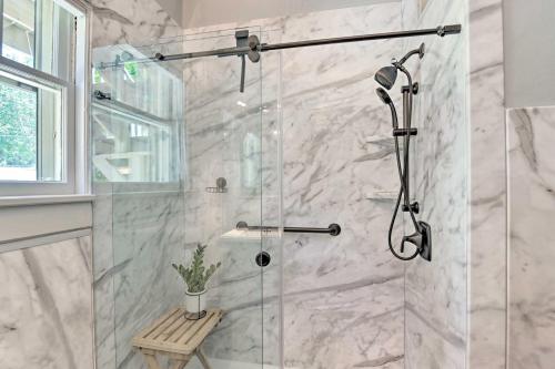 Spacious Nashville Retreat about 6 Mi to Broadway! - image 34