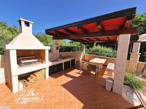 Létesítmények, Villa Azzurra in Basanija