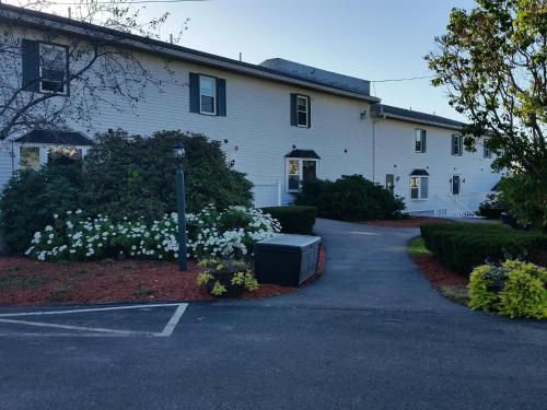Windrifter Resort - image 7