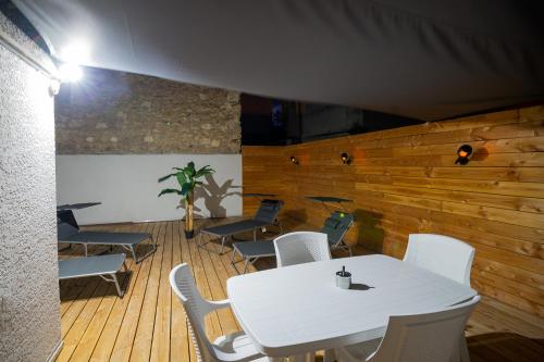 Superbe appartement à 2 pas des Halles, Climatisé, terrasse, garage