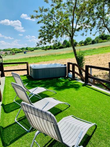 Hot tub, Berky Kuria - Stylish cottage in the Hills of Tolna for 16people in Tamási