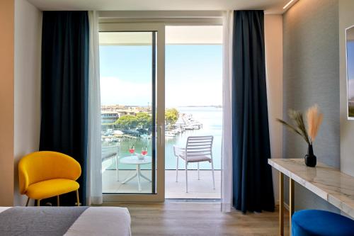 Suite with Hot Tub and Lagoon View