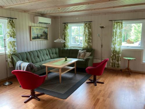 Roste Hyttetun og Camping in ออส