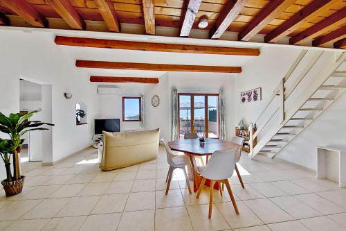 Wonderful vacation house with a beautiful terrasse - Porticcio - Welkeys