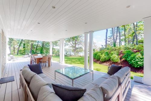 Follins Estate in ยาร์เมาท์ พอร์ต (MA)