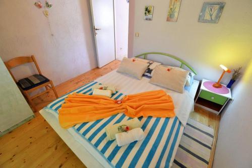 Apartments with a parking space Murter - 5097 - main image