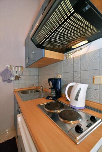 Apartments with a parking space Murter - 5097 - image 2