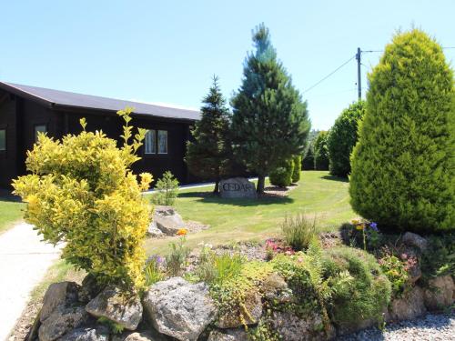 Cedar Lodge 2