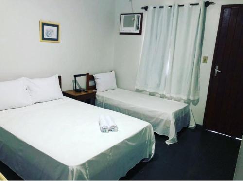 1 double bed, 1 twin bed
