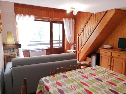 Appartement Le Grand-Bornand, 3 pièces, 6 personnes - FR-1-241-240