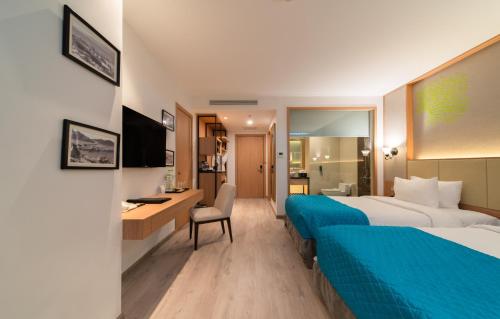 Guestroom, Navada Beach Hotel in Nha Trang