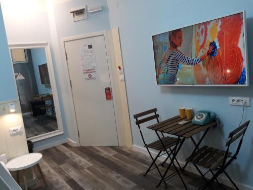 Three Dolphins Hotel with Rooftop terracе Three Dolphins Hotel with Rooftop terracе