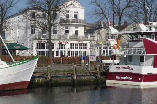 Doppelzimmer Bar, direkt am Alten Strom in Warnemünde, Deutschland