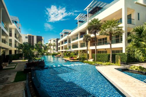 Pelican Luxury Apartments photo 4