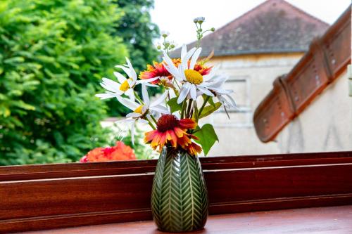 Hostellerie du Chateau Bellenaves