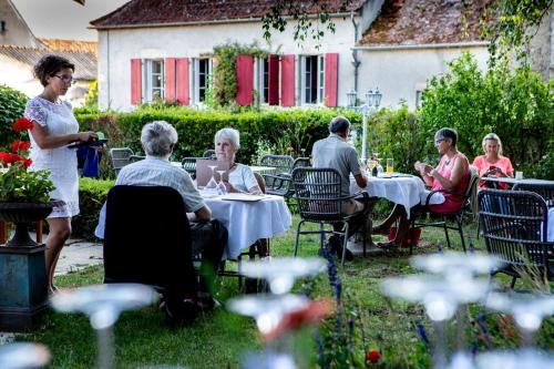 Hostellerie du Chateau Bellenaves