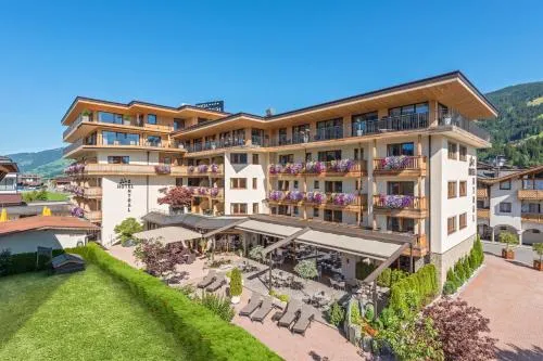 Hotel Zentral ****superior in Kirchberg in Tirol, Österreich